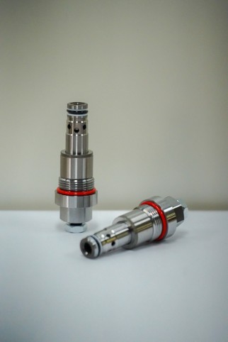 RELIEF VALVE for 21 to 38 ton Driving Motor